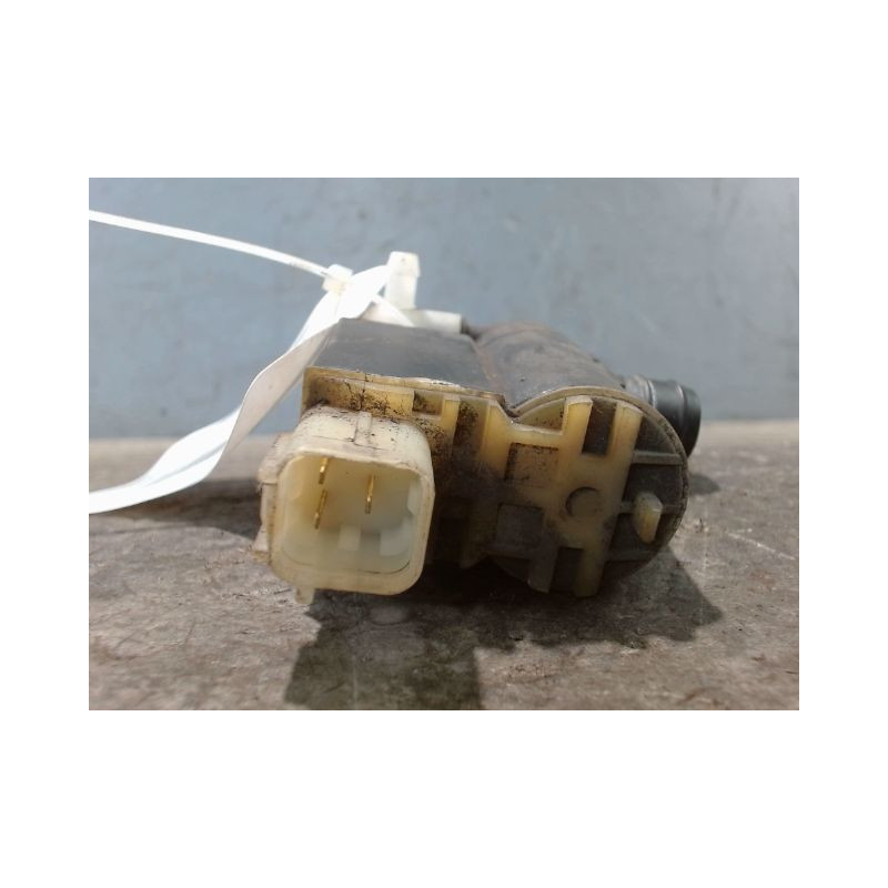 POMPE LAVE-GLACE AVANT KIA CEE-D