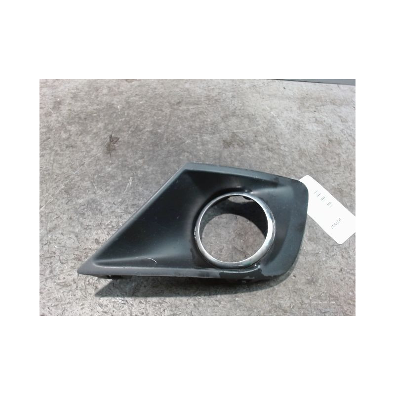 OBTURATEUR PHARE ADDITIONNEL PARE-CHOC AVG PEUGEOT 207 2011-