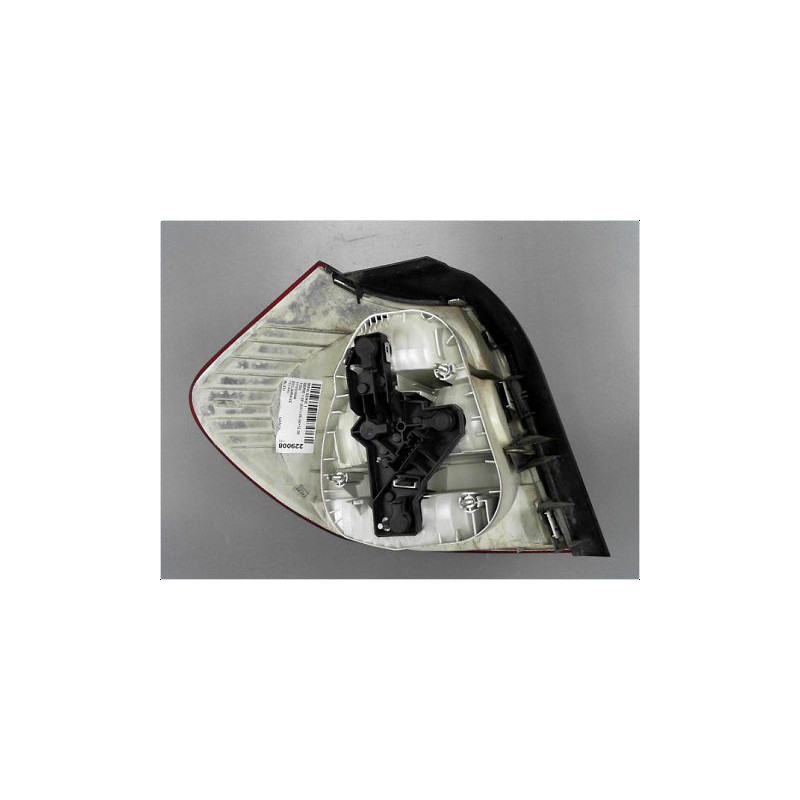 FEU ARRIERE DROIT BMW SERIE 1 (E87) 04-06