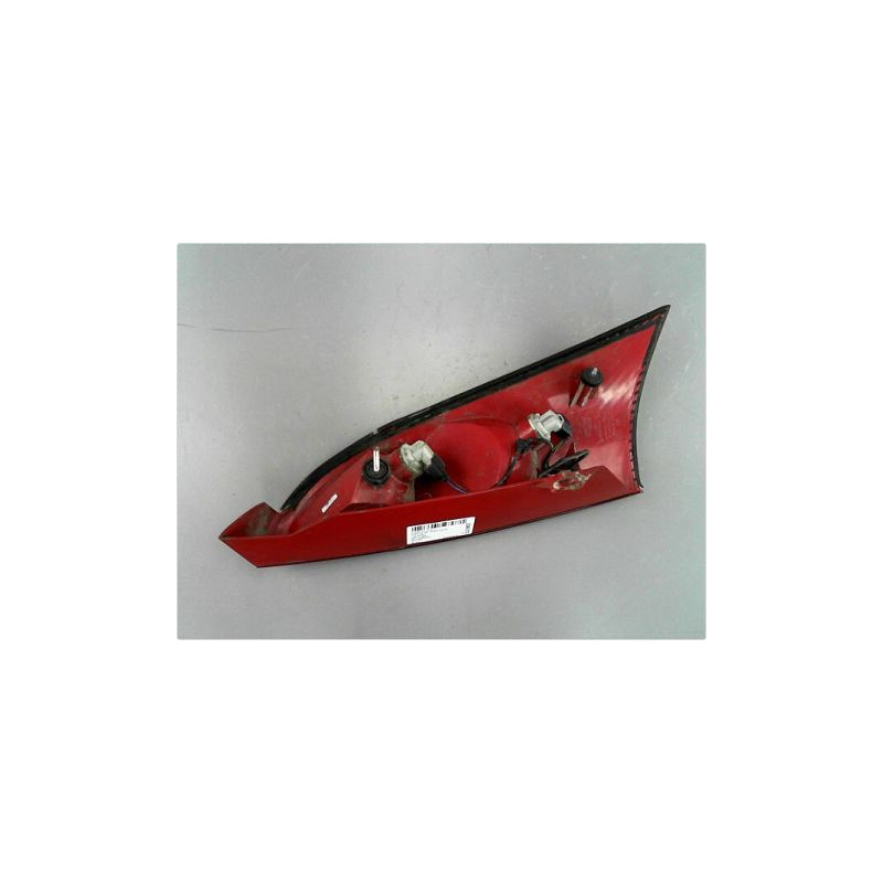 FEU ARRIERE DROIT FORD FOCUS 98-04
