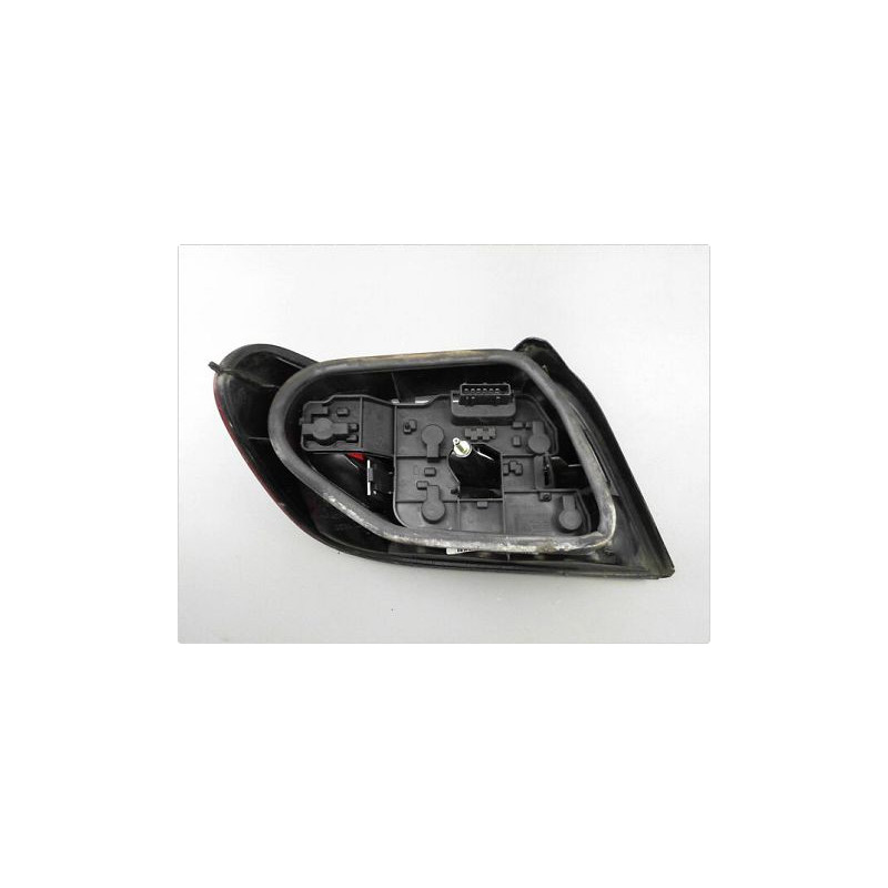 FEU ARRIERE DROIT CITROEN XSARA 97-00