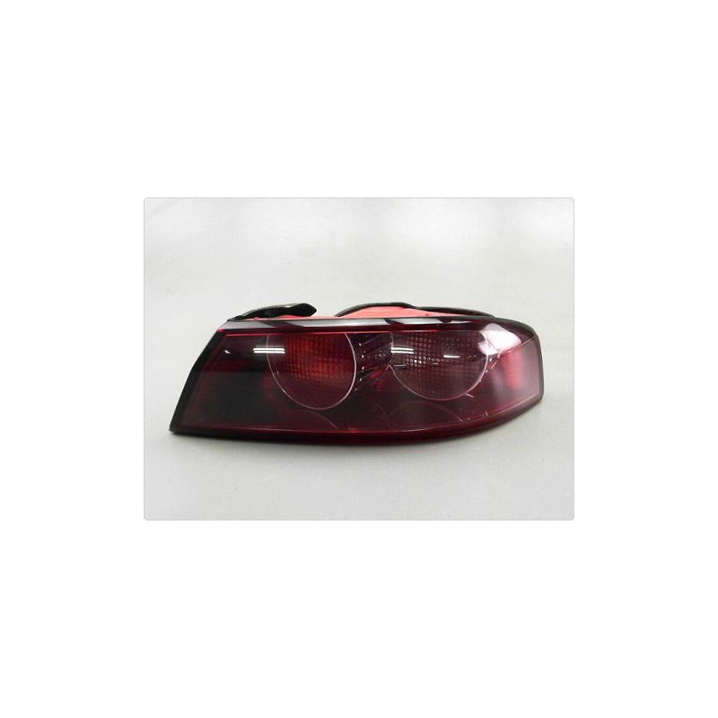 FEU ARRIERE DROIT ALFA ROMEO 159