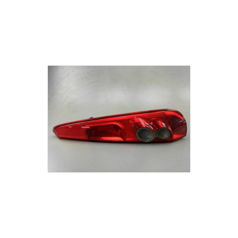 FEU ARRIERE DROIT FORD FIESTA 05-2008