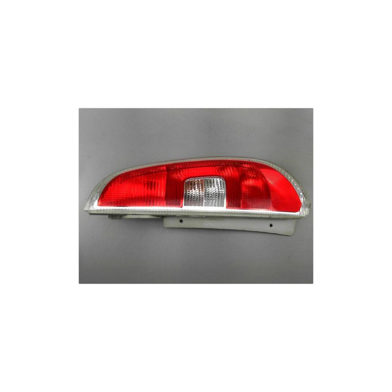 FEU ARRIERE DROIT SKODA ROOMSTER 06-10