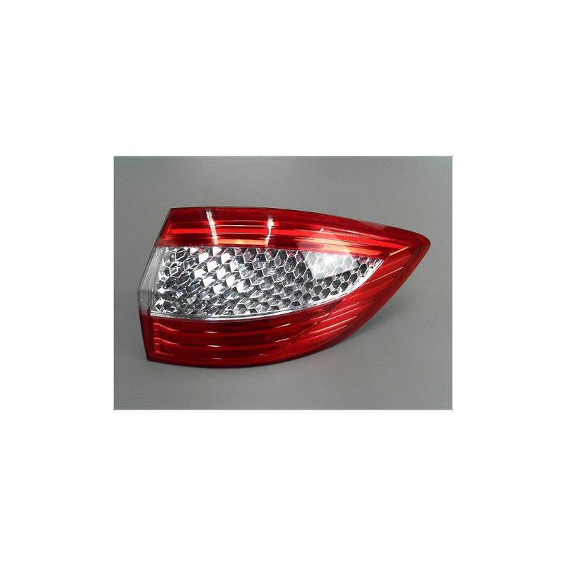 FEU ARRIERE DROIT FORD MONDEO III SW 07-10