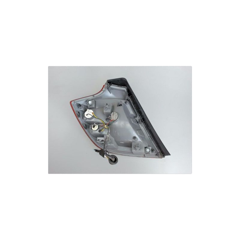 FEU ARRIERE DROIT KIA CEE´D PH2 09-12