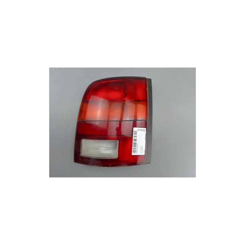 FEU ARRIERE DROIT NISSAN MICRA