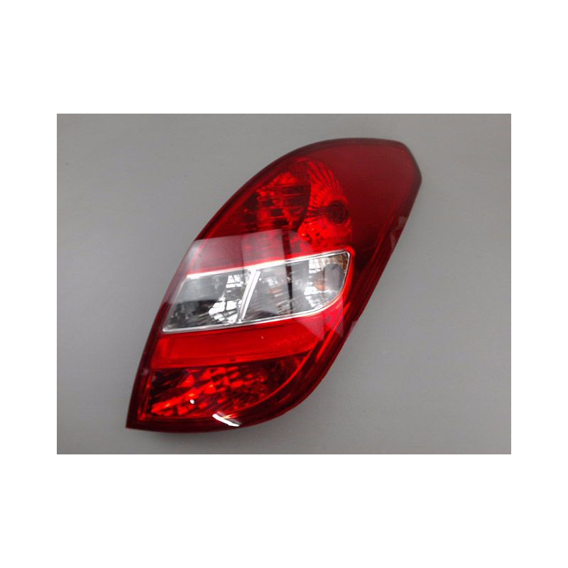 FEU ARRIERE DROIT HYUNDAI I20