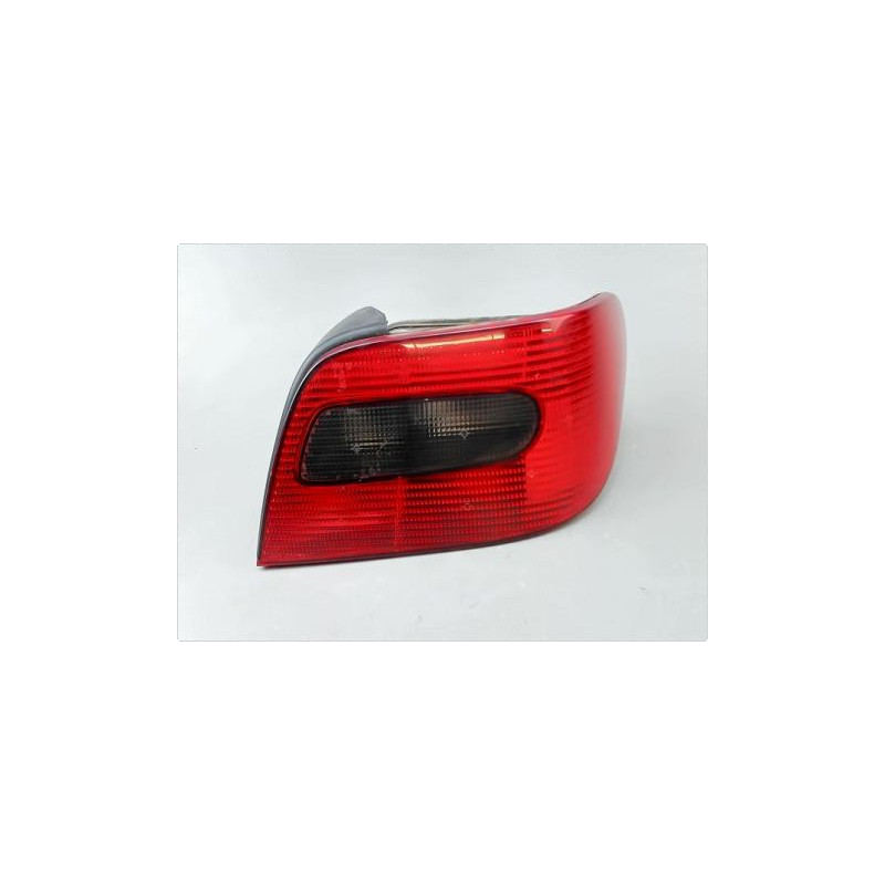 FEU ARRIERE DROIT CITROEN XSARA