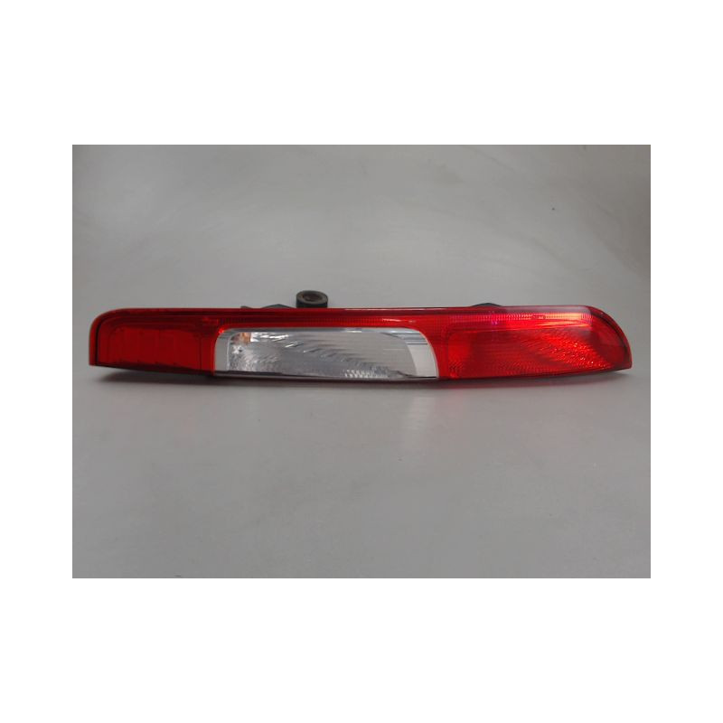 FEU ARRIERE DROIT FORD FOCUS