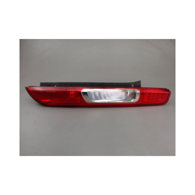 FEU ARRIERE DROIT FORD FOCUS