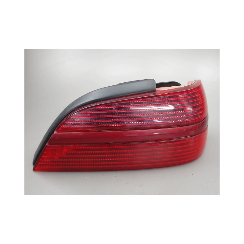 FEU ARRIERE DROIT PEUGEOT 406