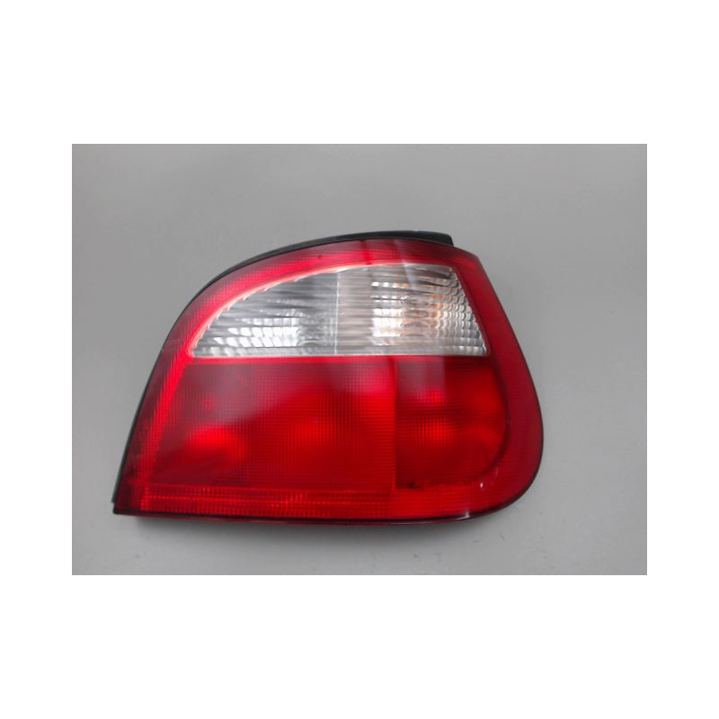 FEU ARRIERE DROIT RENAULT MEGANE