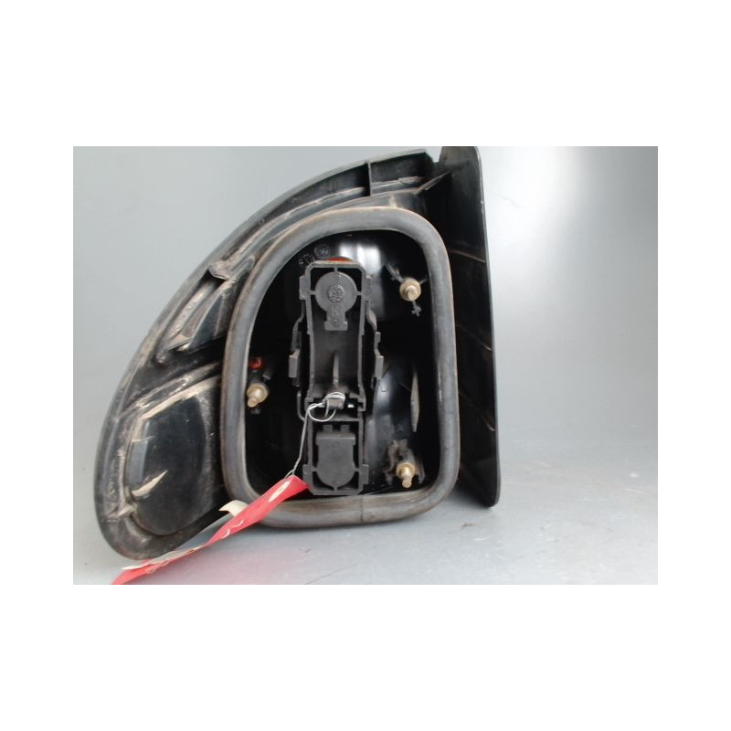 FEU ARRIERE DROIT RENAULT LAGUNA 1 PHASE 2 DIESEL