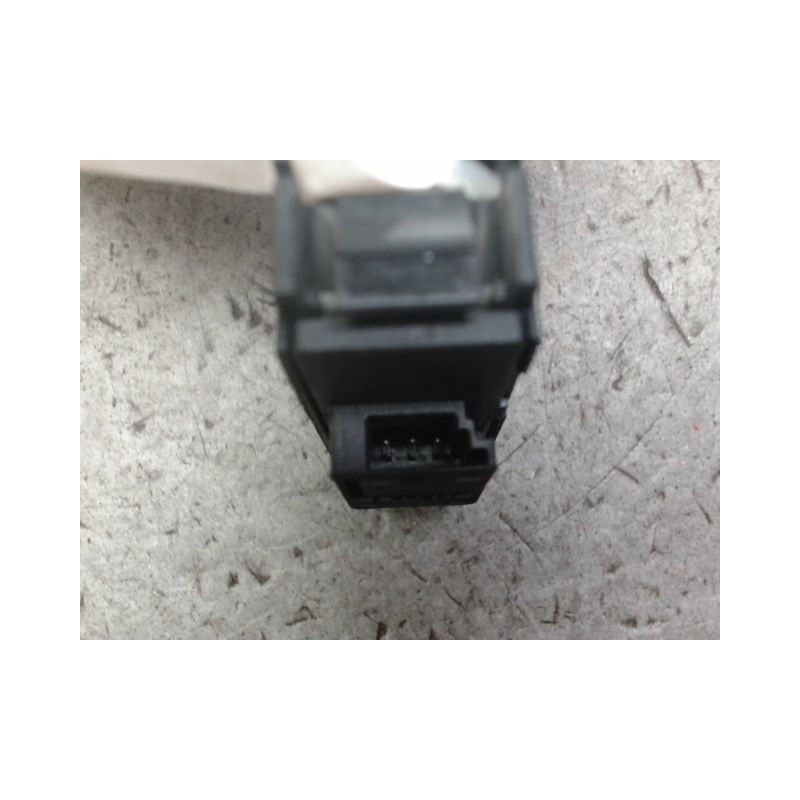 COMMANDE LEVE-GLACE PORTE ARG MERCEDES CLASSE A 2001 -