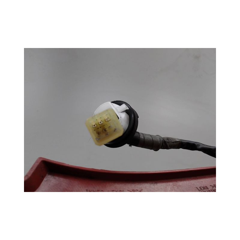 FEU ARRIERE DROIT SUZUKI SWIFT