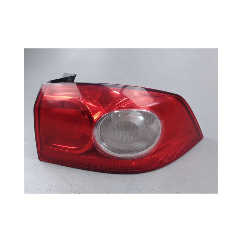 FEU ARRIERE DROIT RENAULT LAGUNA