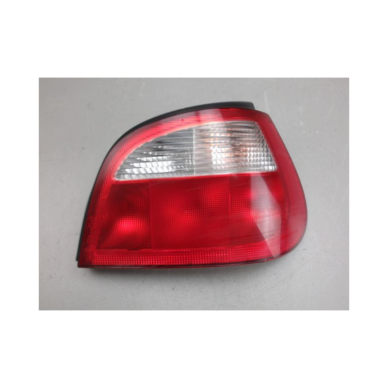 FEU ARRIERE DROIT RENAULT MEGANE
