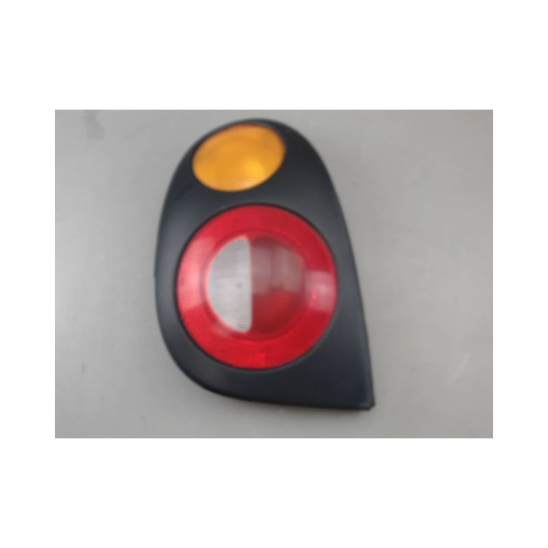 FEU ARRIERE DROIT RENAULT MEGANE