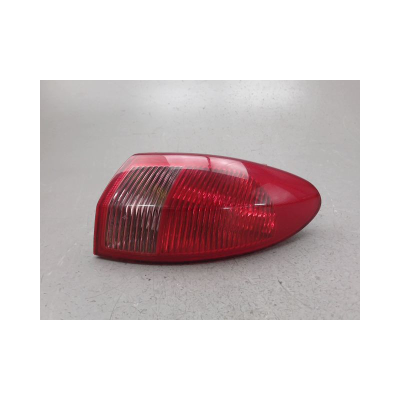 FEU ARRIERE DROIT ALFA ROMEO 147