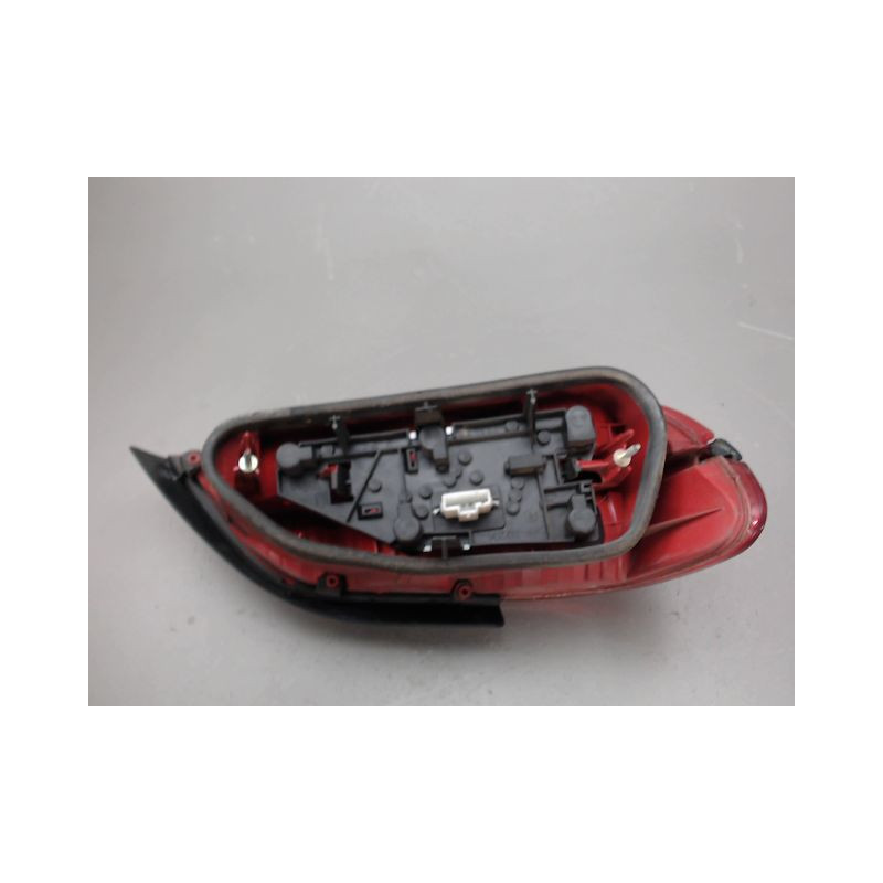 FEU ARRIERE DROIT PEUGEOT 406