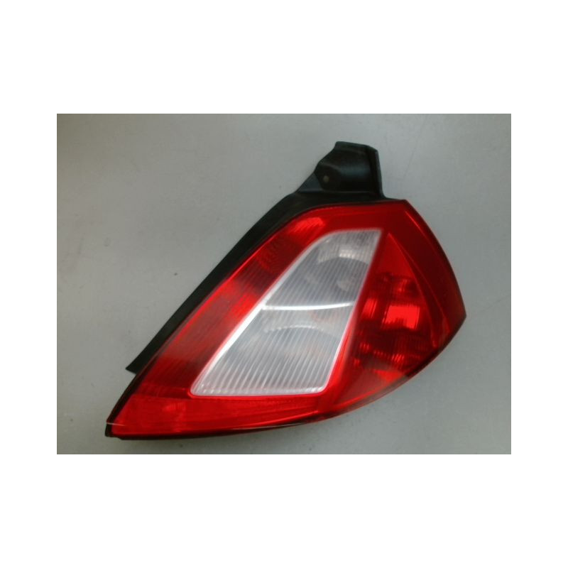 FEU ARRIERE DROIT RENAULT MEGANE