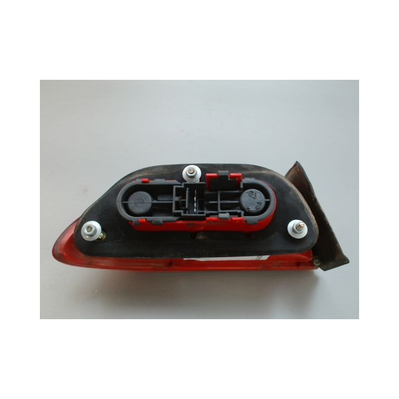 FEU ARRIERE DROIT ALFA ROMEO 156
