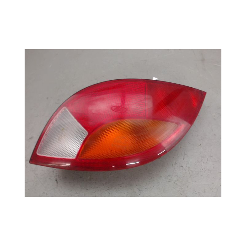 FEU ARRIERE DROIT FORD KA