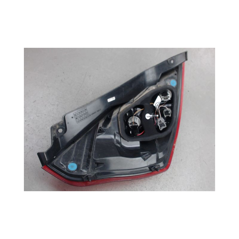 FEU ARRIERE DROIT FORD FIESTA