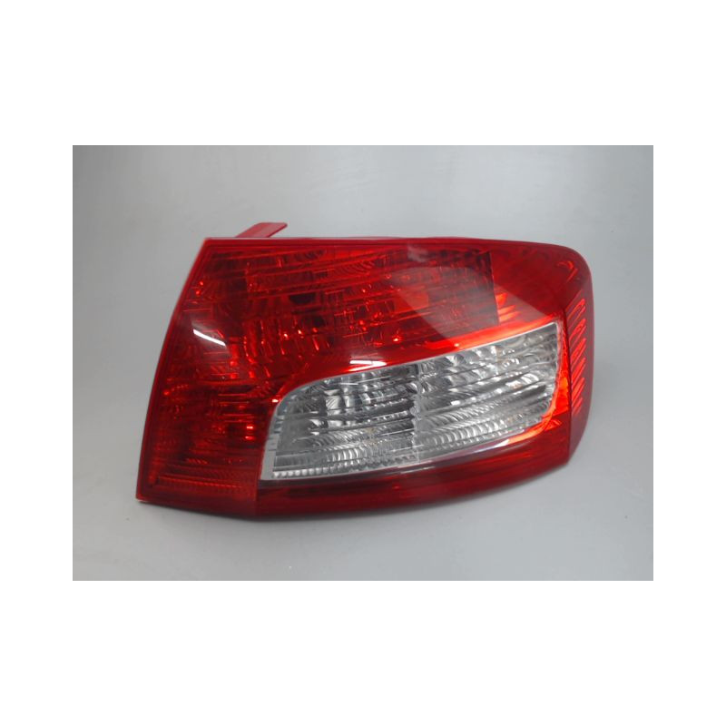 FEU ARRIERE DROIT PEUGEOT 407