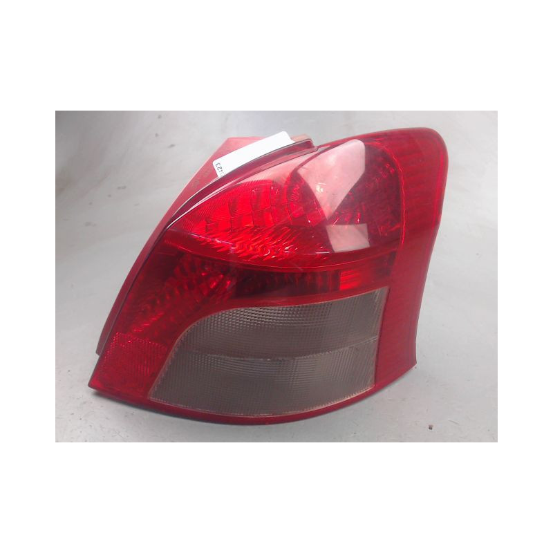 FEU ARRIERE DROIT TOYOTA YARIS
