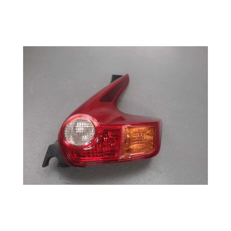 FEU ARRIERE DROIT NISSAN JUKE