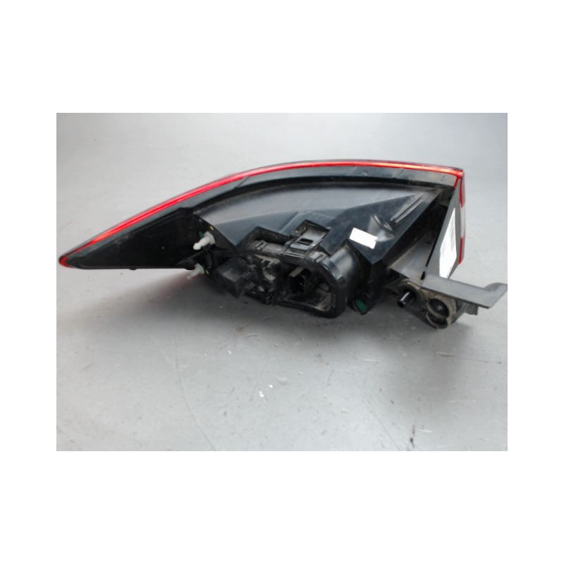 FEU ARRIERE DROIT RENAULT CLIO