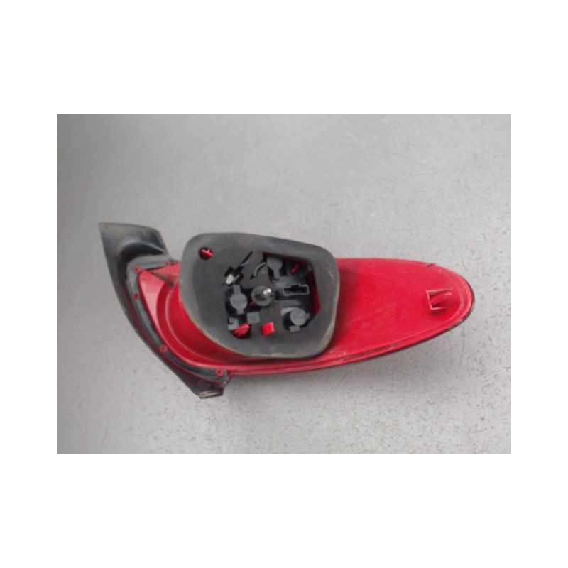 FEU ARRIERE DROIT PEUGEOT 206