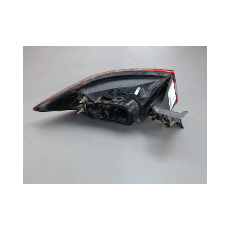 FEU ARRIERE DROIT RENAULT CLIO