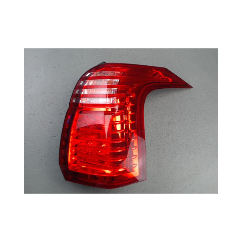 FEU ARRIERE DROIT PEUGEOT 5008