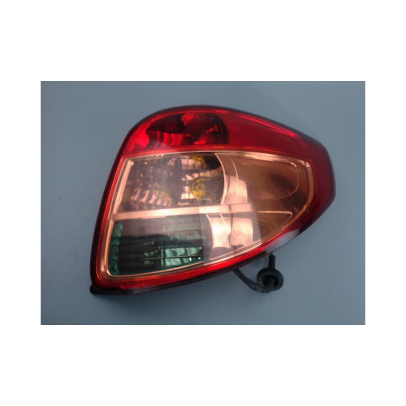 FEU ARRIERE DROIT SUZUKI SX4