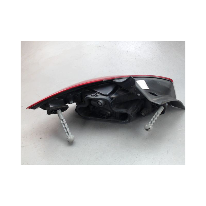 FEU ARRIERE DROIT RENAULT MEGANE
