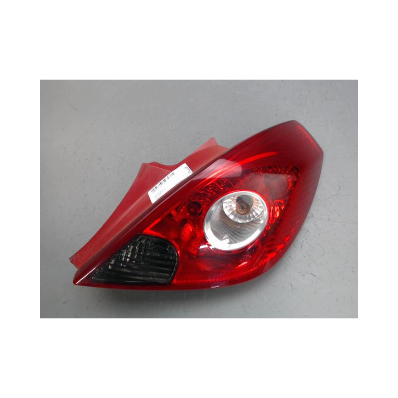 FEU ARRIERE DROIT OPEL CORSA
