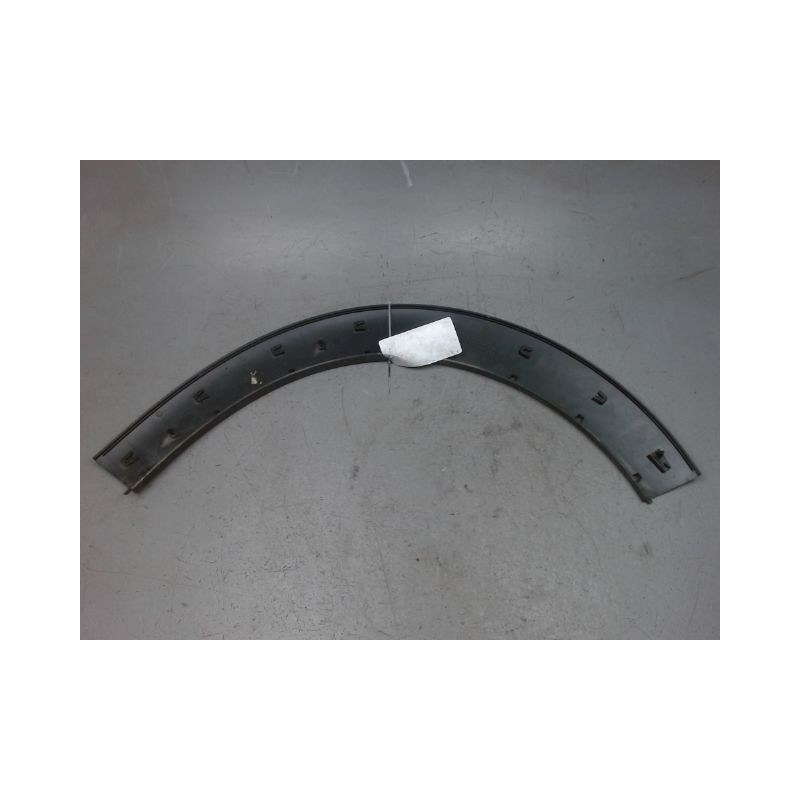 ELARGISSEUR AILE AVANT GAUCHE CITROEN C3