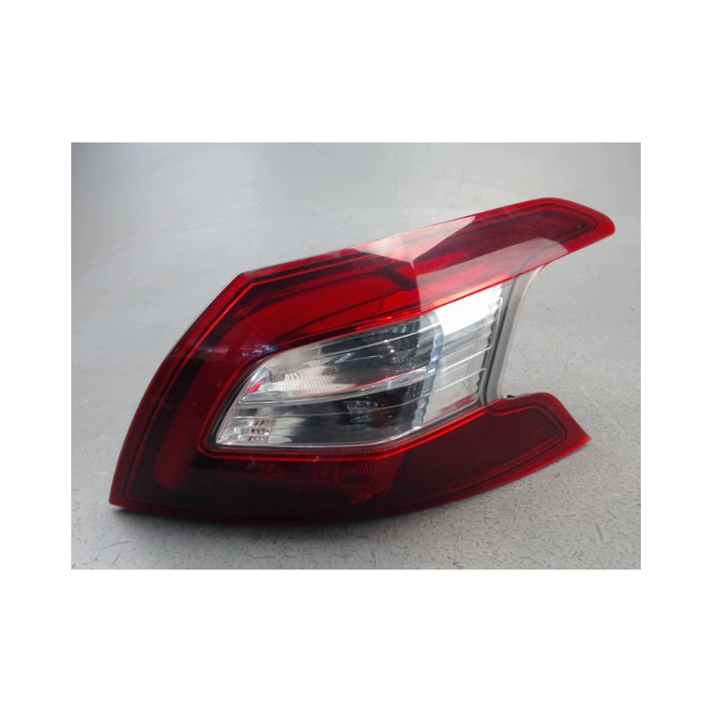FEU ARRIERE DROIT PEUGEOT 308