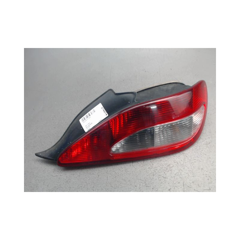 FEU ARRIERE DROIT PEUGEOT 406