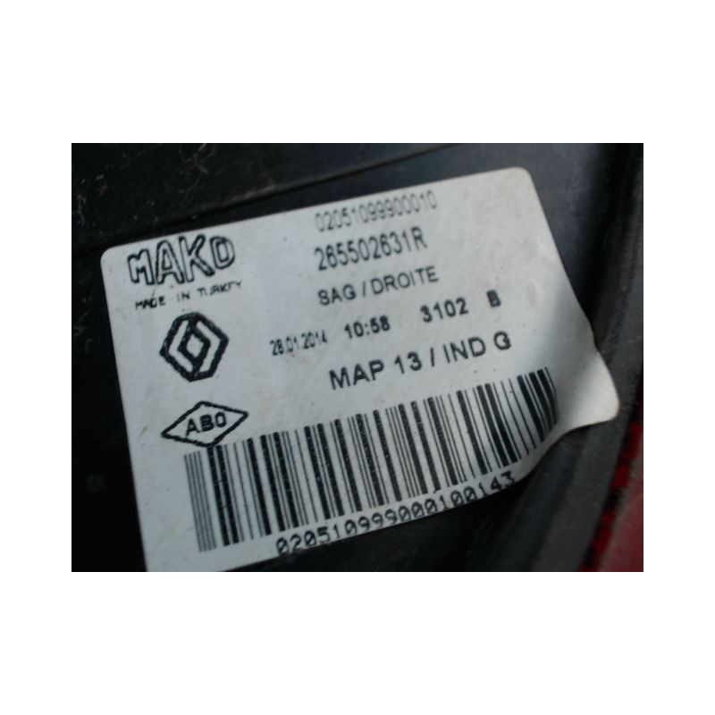 FEU ARRIERE DROIT RENAULT CLIO