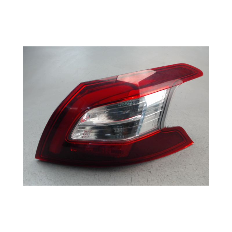 FEU ARRIERE DROIT PEUGEOT 308
