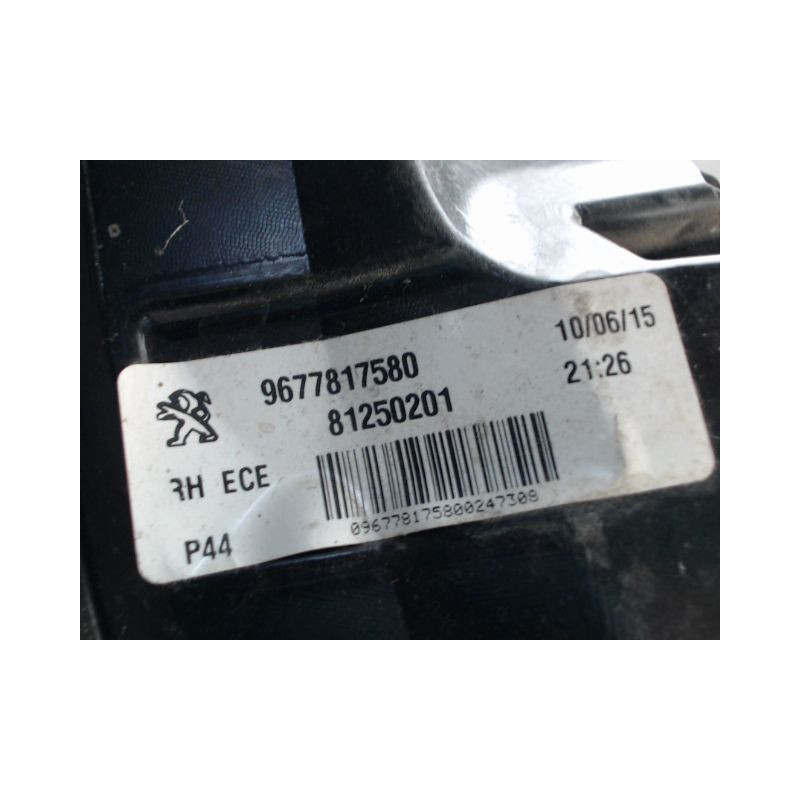 FEU ARRIERE DROIT PEUGEOT 308