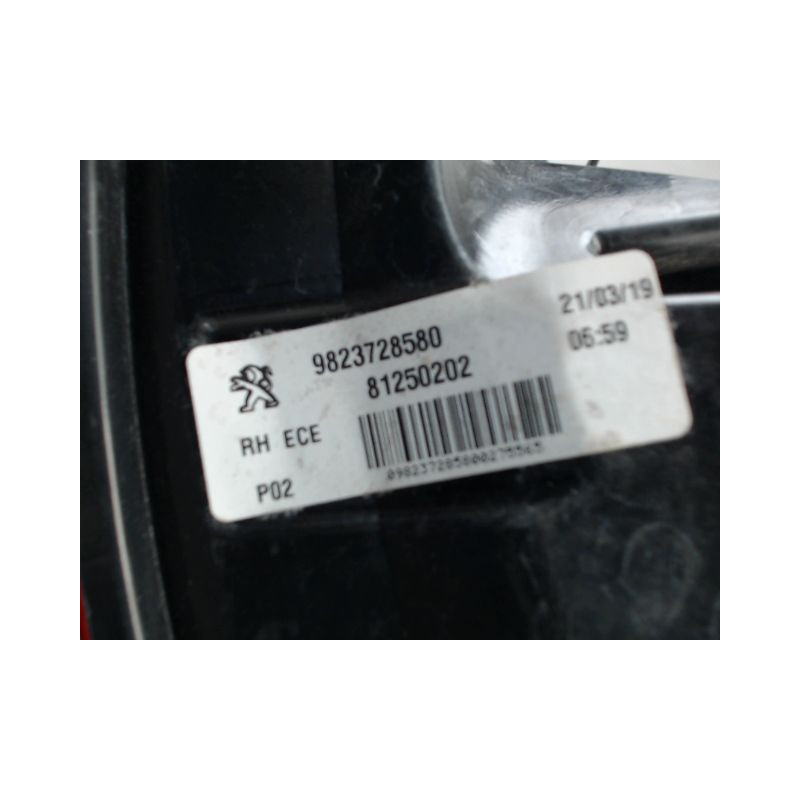 FEU ARRIERE DROIT PEUGEOT 308