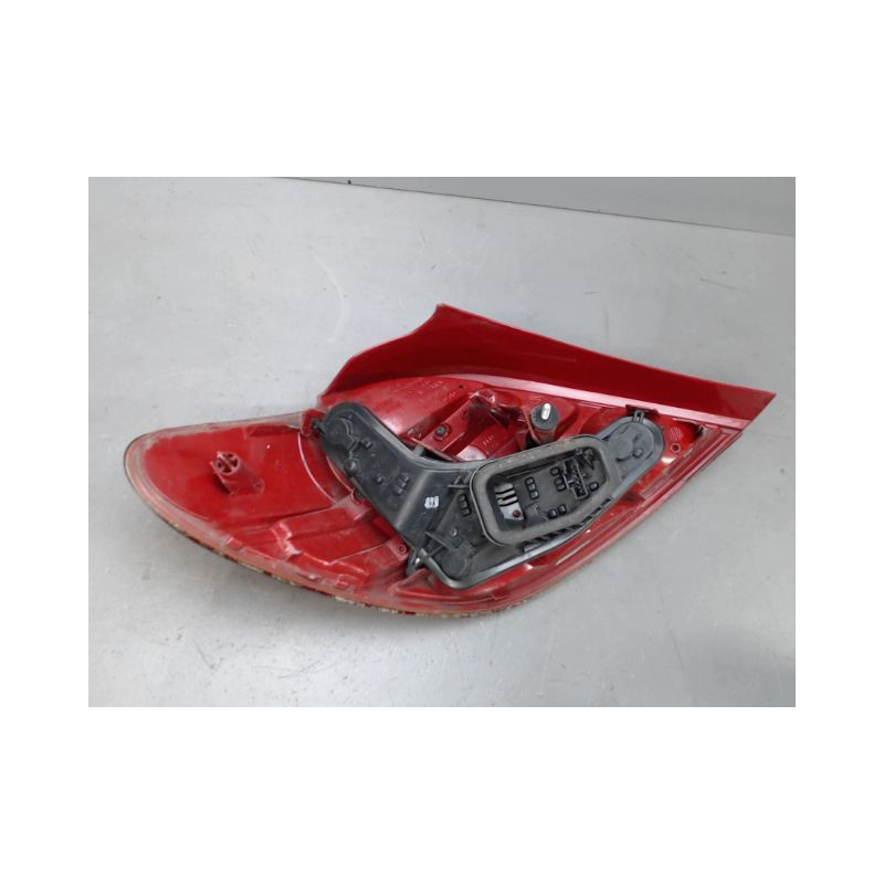 FEU ARRIERE DROIT PEUGEOT 207