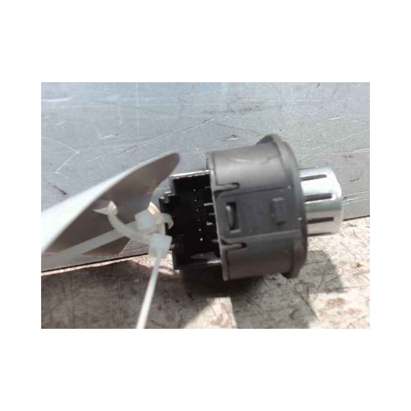 COMMANDE RETROVISSEUR EXTERIEUR ELECTRIQUE VOLKSWAGEN TIGUAN 2009-