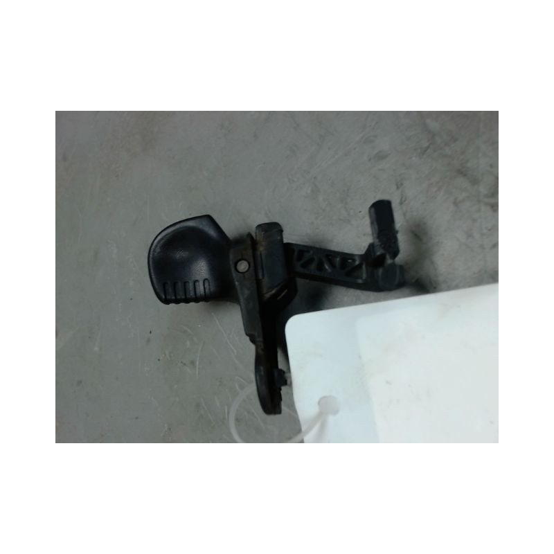 POIGNEE EXTERIEURE PORTE AVANT GAUCHE RENAULT TWINGO 93-98