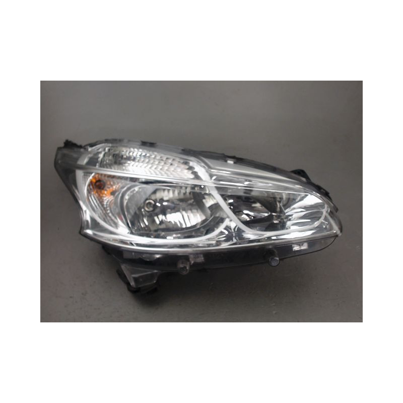 PHARE DROIT PEUGEOT 208
